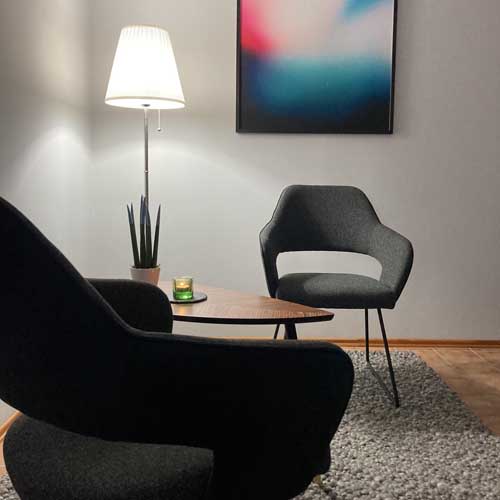 Die klientenzentrierte Gesprächspsychotherapie nach Rogers ist sehr gut geeignet, um positive und nachhaltige Veränderungen in Deinem Leben zu erreichen